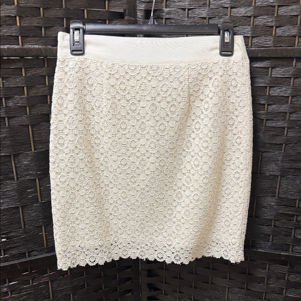 Forever 21 Cream Floral Crochet Pencil Skirt
